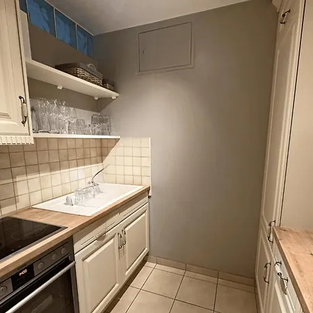 Апартаменти 3br Duplex Flat - 300m To City Express Gondola !!! If You Want To Book, Please Contact On Whtsapp - 0034-635-518-057 !!!! Thanks!!!! *