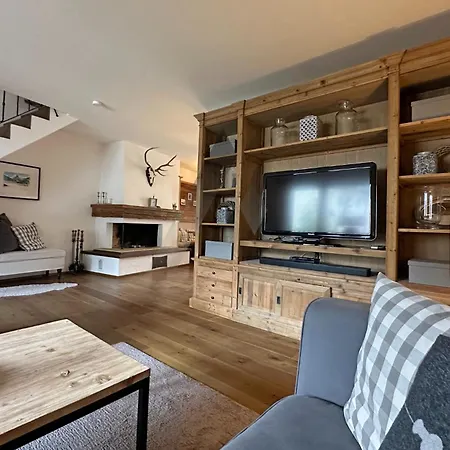 3br Duplex Flat - 300m To City Express Gondola !!! If You Want To Book, Please Contact On Whtsapp - 0034-635-518-057 !!!! Thanks!!!! * Целль-ам-Зеє